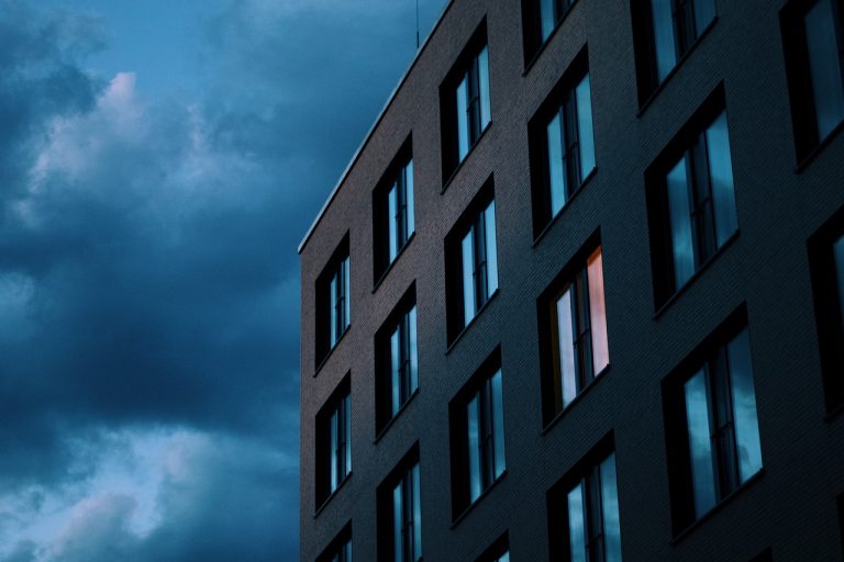 découvrez l'élégance et le raffinement des hôtels de luxe, où chaque séjour est une expérience inoubliable. profitez des services exclusifs, des chambres somptueuses et des emplacements privilégiés tout en vous offrant un luxe inégalé.