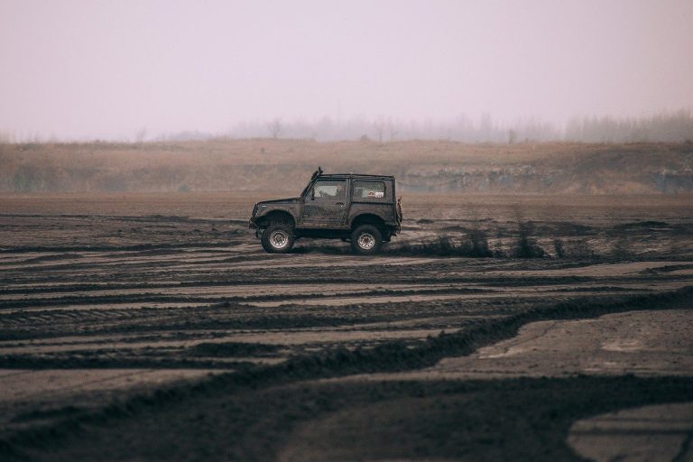 découvrez x4 adventures, une expérience immersive dédiée aux passionnés d'aventures en tout genre. rejoignez-nous pour des excursions passionnantes, des défis palpitants et des souvenirs inoubliables au cœur de paysages époustouflants.